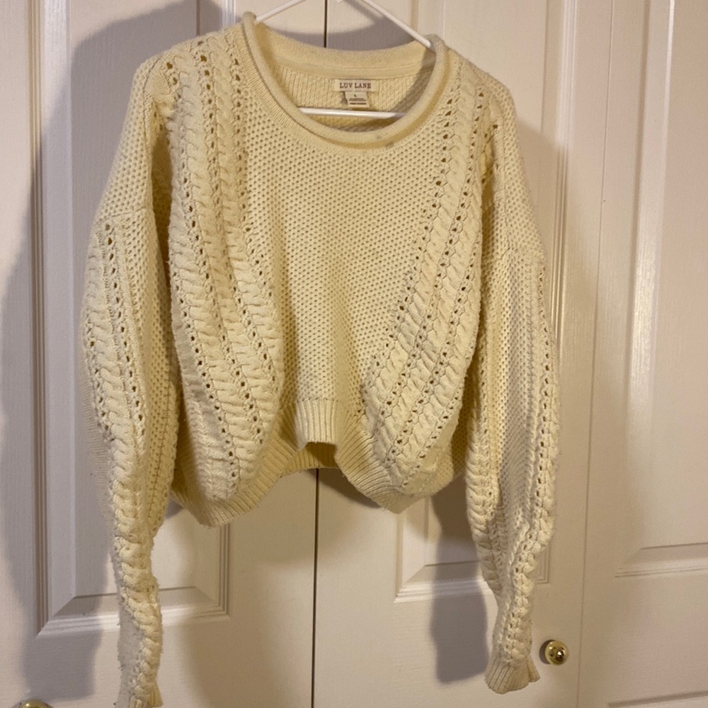 Cute cropped white sweater!